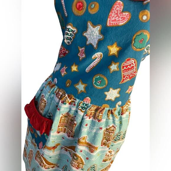 Festive Holiday Apron with Gingerbread and Candy Print - Picture 8 of 9